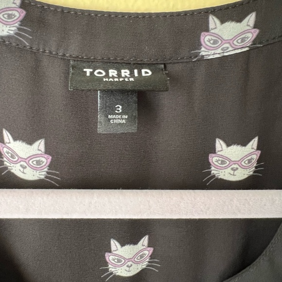 Lot of 2 Torrid size 3X blouses - Picture 5 of 7